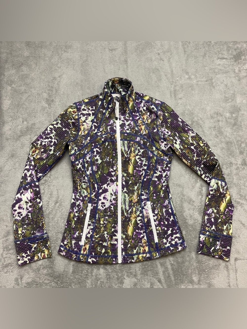 Lululemon Define Jacket Size 6 Floral Sport White Multi Purple Green W4I01S